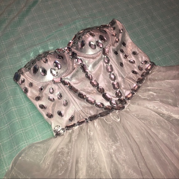 Hand made custom dress. - Picture 3 of 8